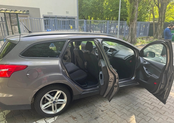 Ford Focus cena 46000 przebieg: 74400, rok produkcji 2016 z Warszawa małe 172